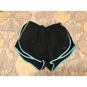 Nike Shorts size Large
